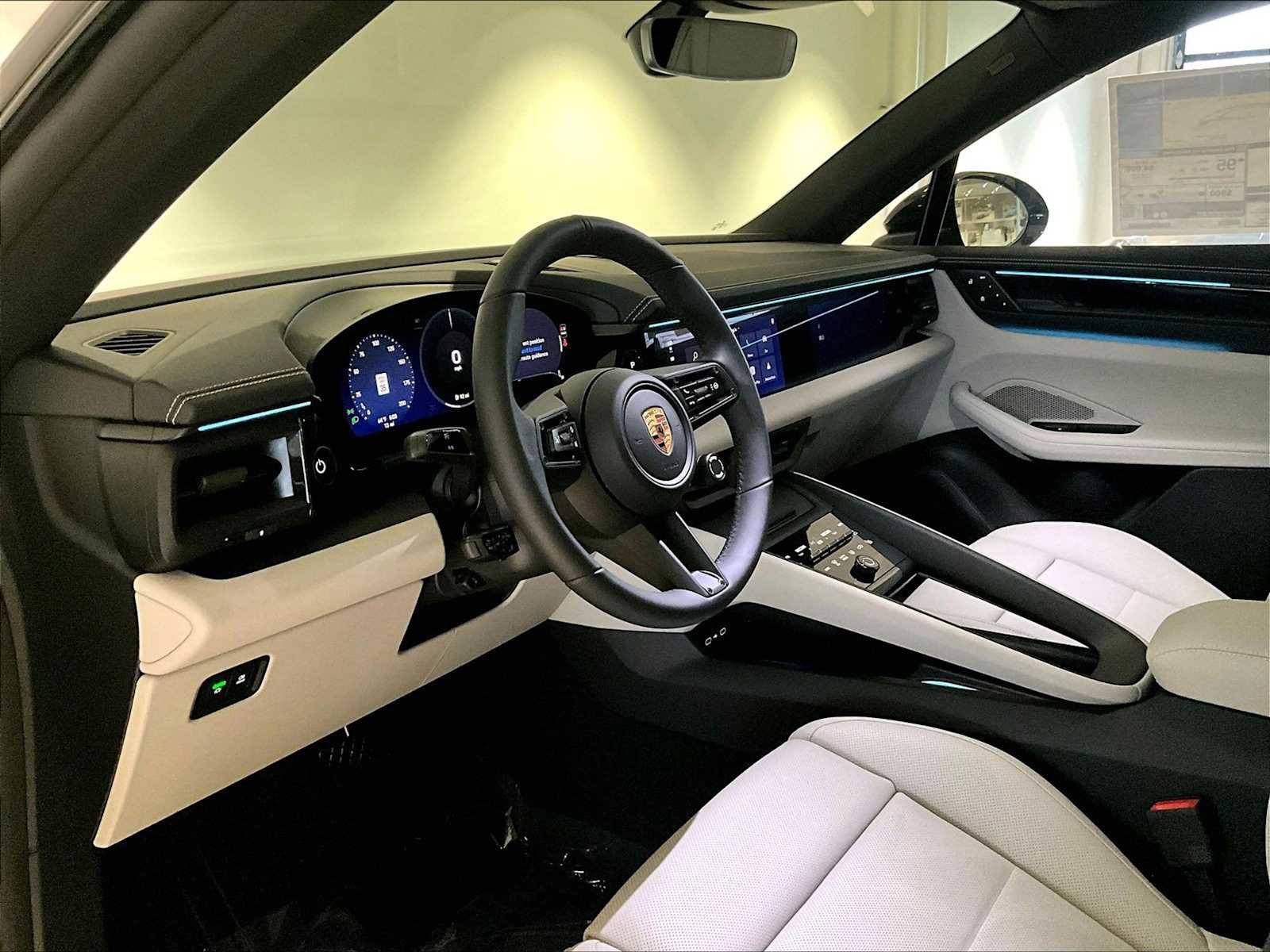 New 2026 Porsche Macan 4 Electric image 4