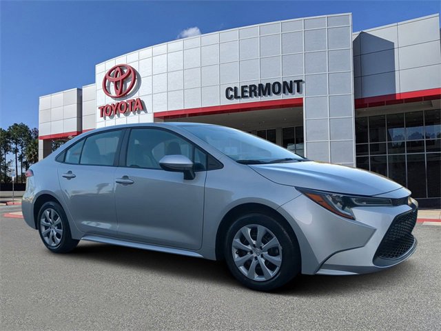 Certified 2022 Toyota Corolla LE image 1