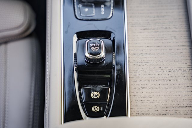 New 2026 Volvo XC90 B6 Ultra image 21
