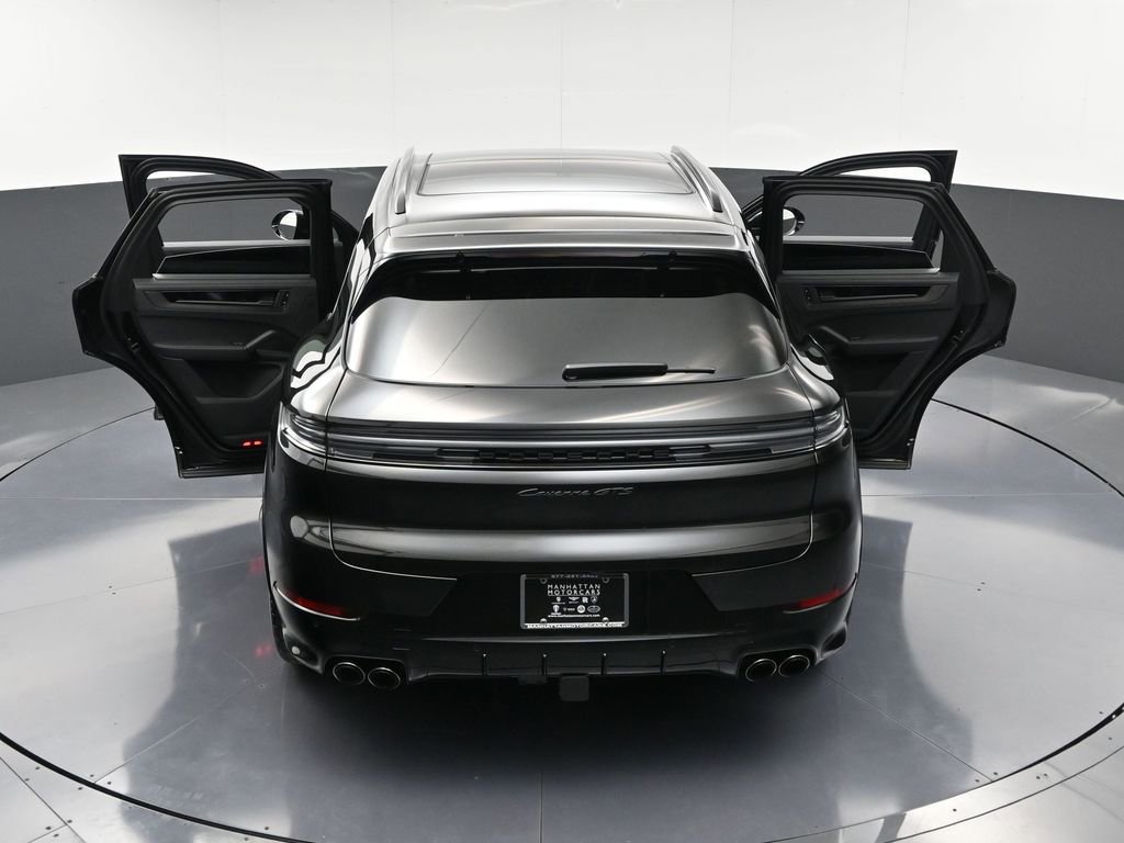 New 2026 Porsche Cayenne GTS image 40