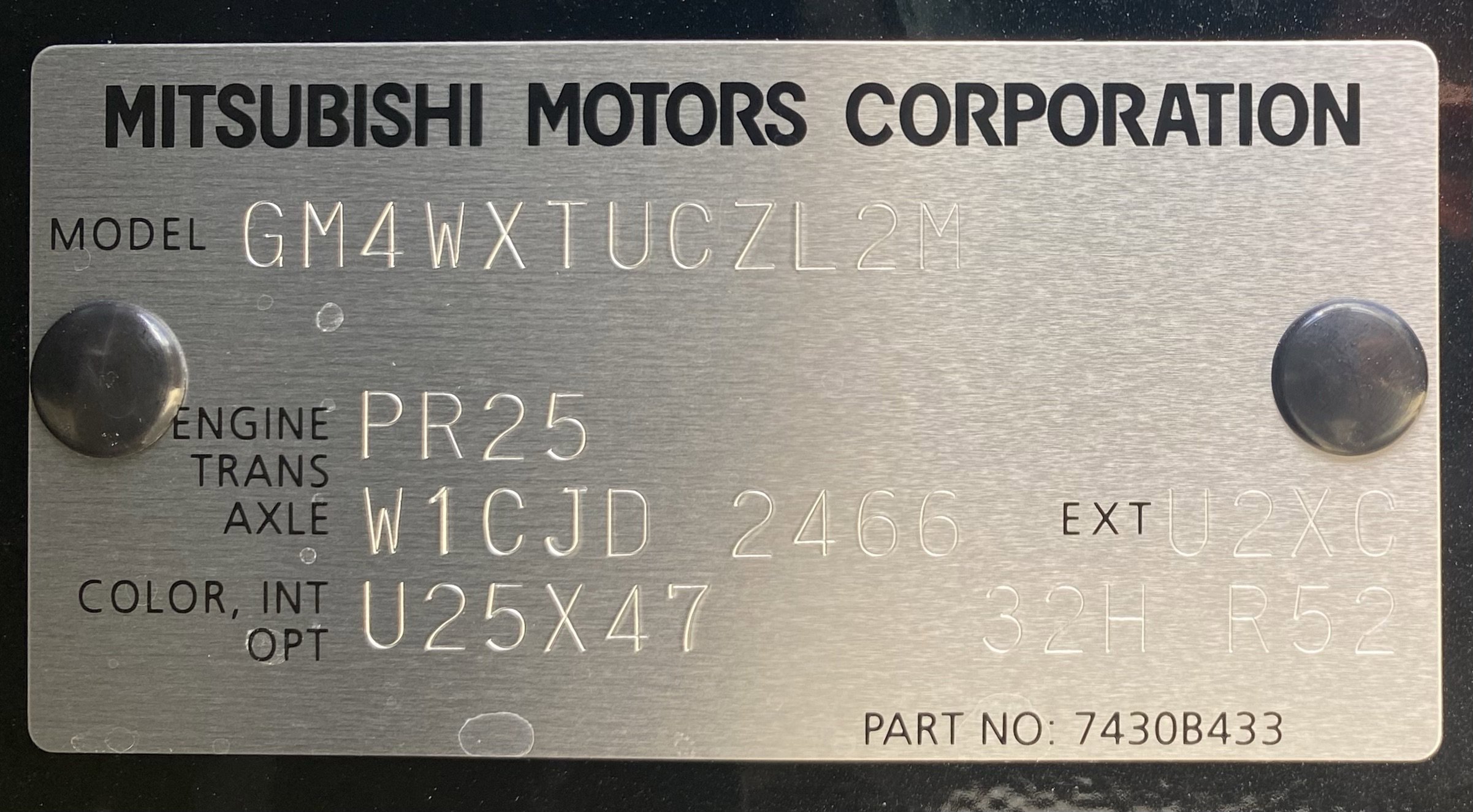 New 2025 Mitsubishi Outlander AWD image 26