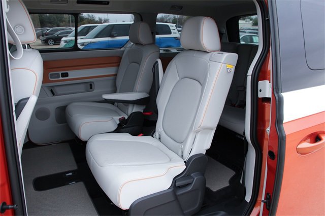 New 2025 Volkswagen ID. Buzz 1st Edition image 27