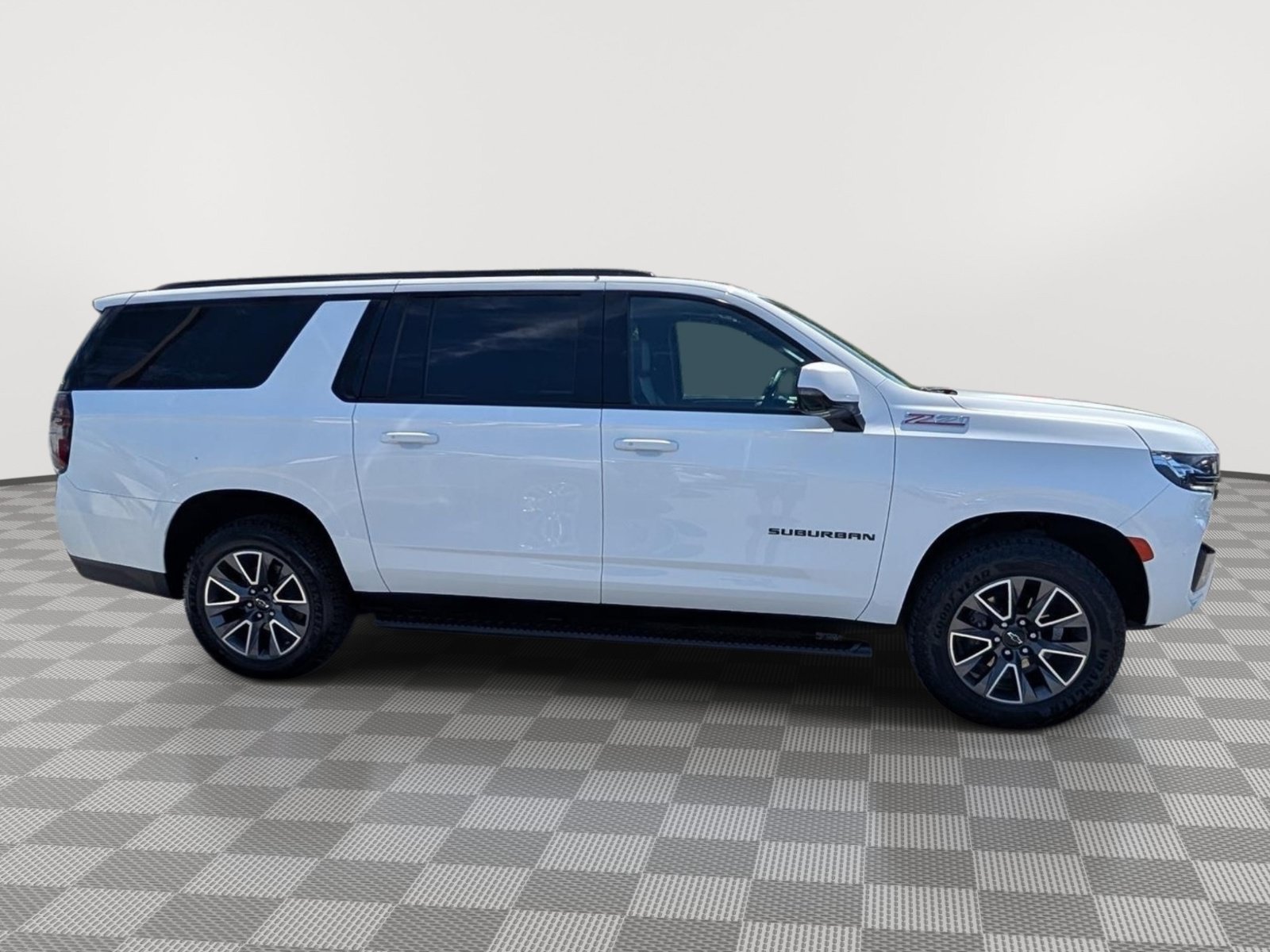 Used 2023 Chevrolet Suburban Z71 w/ Luxury Package AWD/4WD image 6