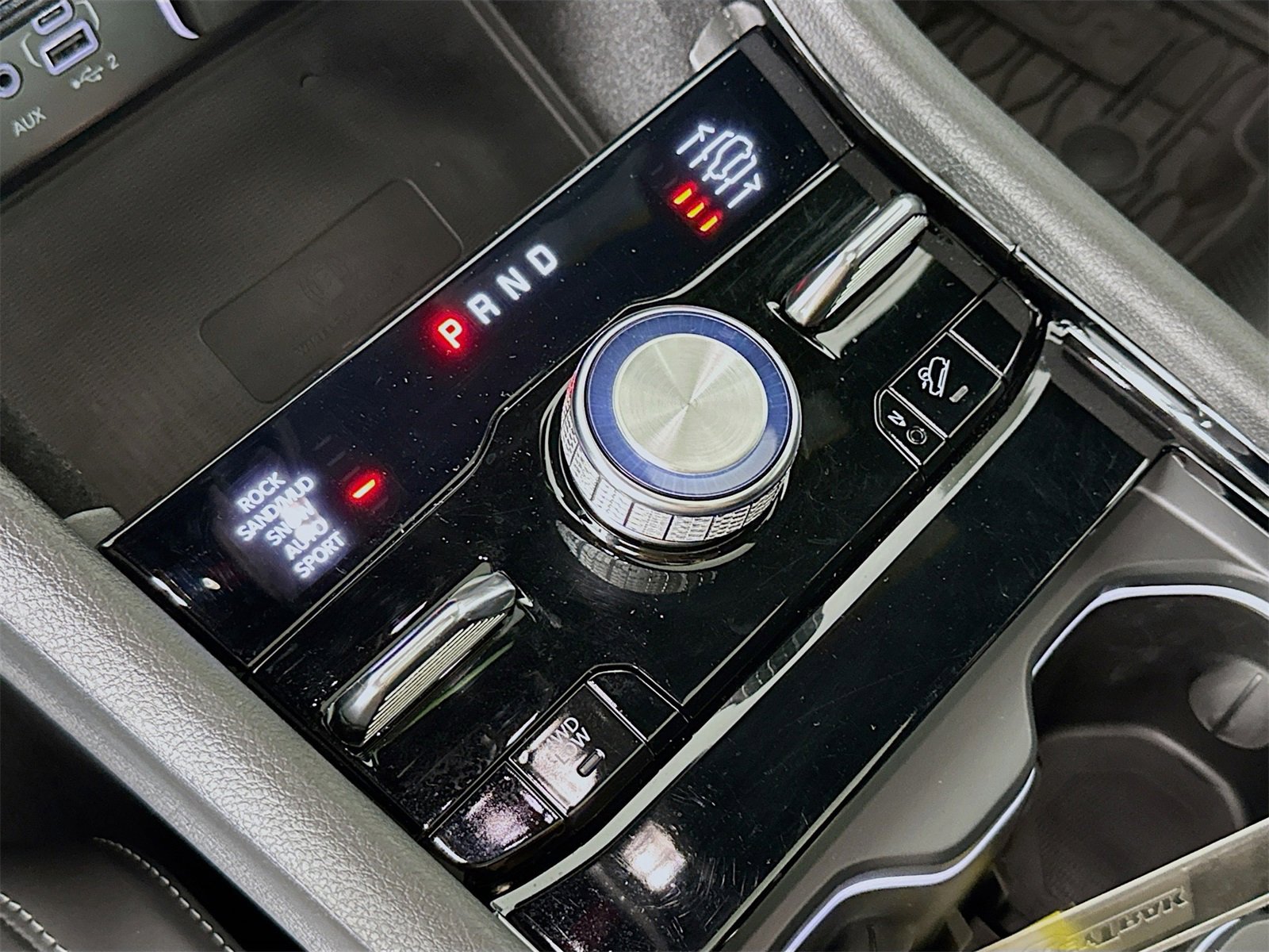 Used 2022 Jeep Grand Cherokee Overland w/ Luxury Tech Group IV image 17