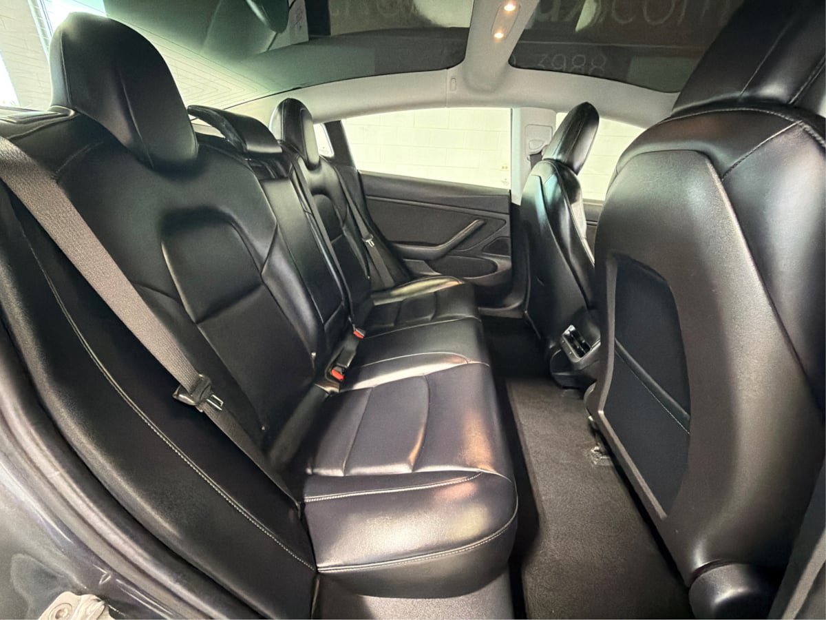 Used 2018 Tesla Model 3 Long Range RWD image 15