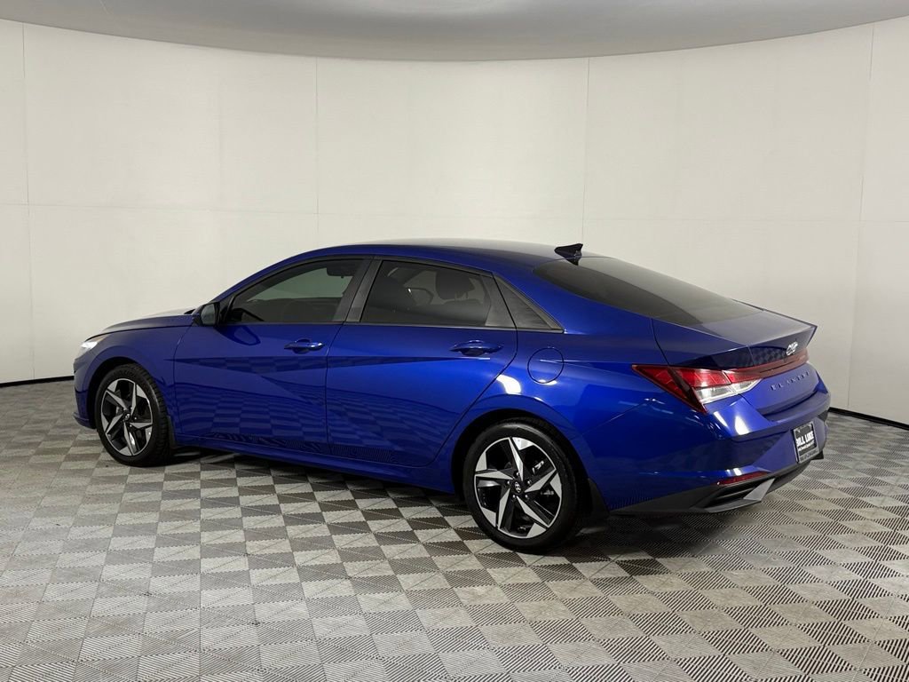 Used 2023 Hyundai Elantra SEL w/ Convenience Package image 8