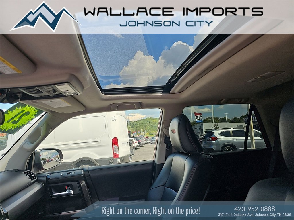 Used 2021 Toyota 4Runner Venture image 9