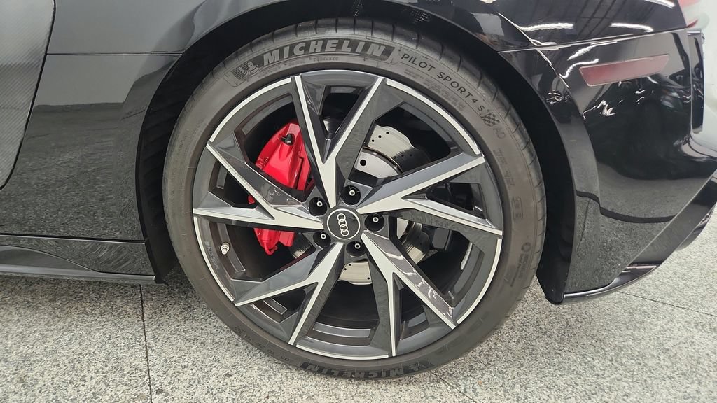Used 2022 Audi R8 V10 performance RWD image 14