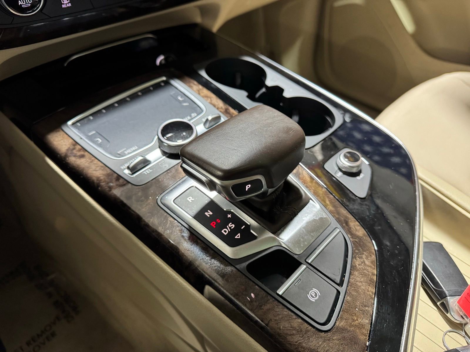 Used 2017 Audi Q7 3.0T Premium Plus image 16