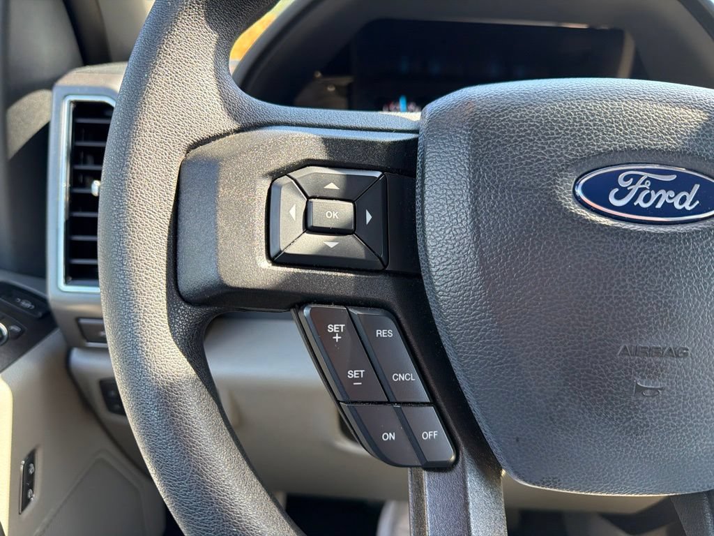 Used 2022 Ford F250 XLT w/ Black Appearance Package AWD/4WD image 6