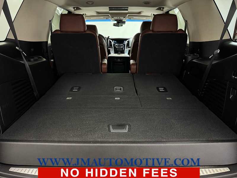 Used 2018 Cadillac Escalade Premium Luxury AWD/4WD image 18