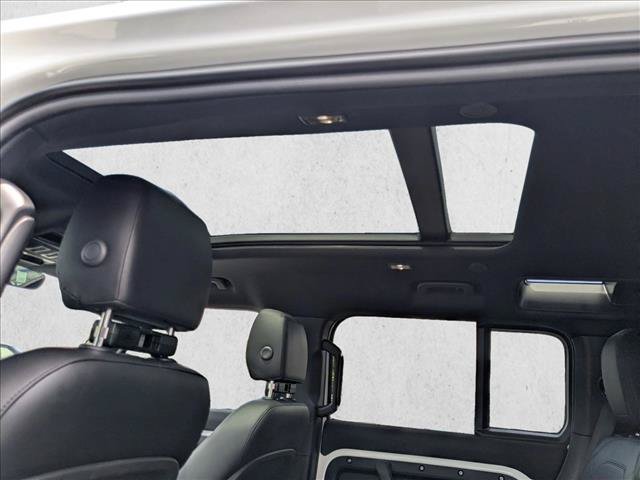 Certified 2023 Land Rover Defender 110 S AWD/4WD image 20