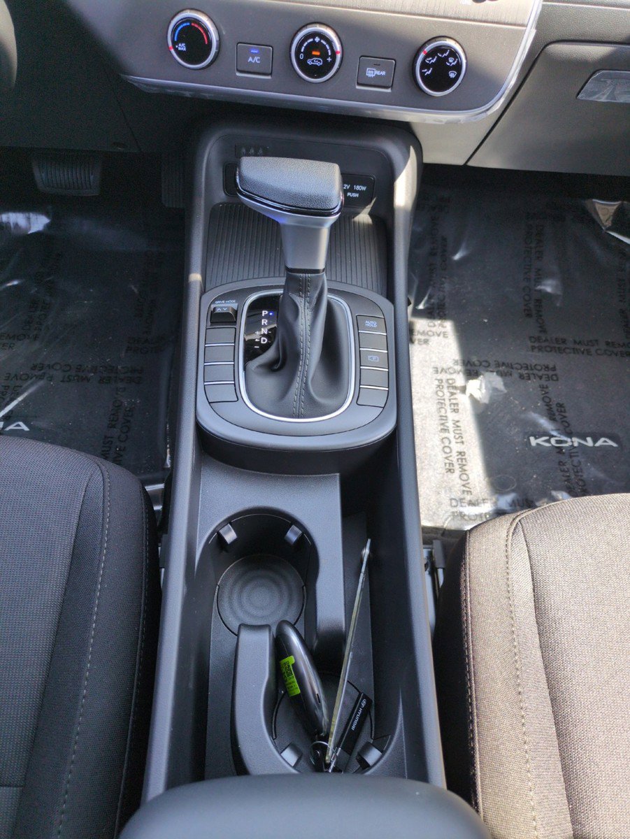 New 2026 Hyundai Kona SE image 23