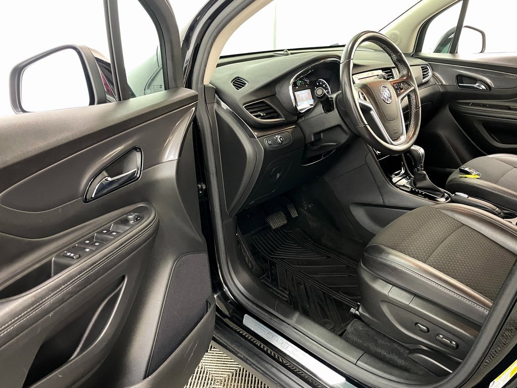 Certified 2022 Buick Encore Preferred w/ Safety Package image 19