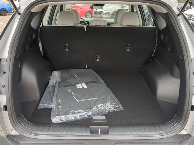 New 2025 Hyundai Tucson SE image 13