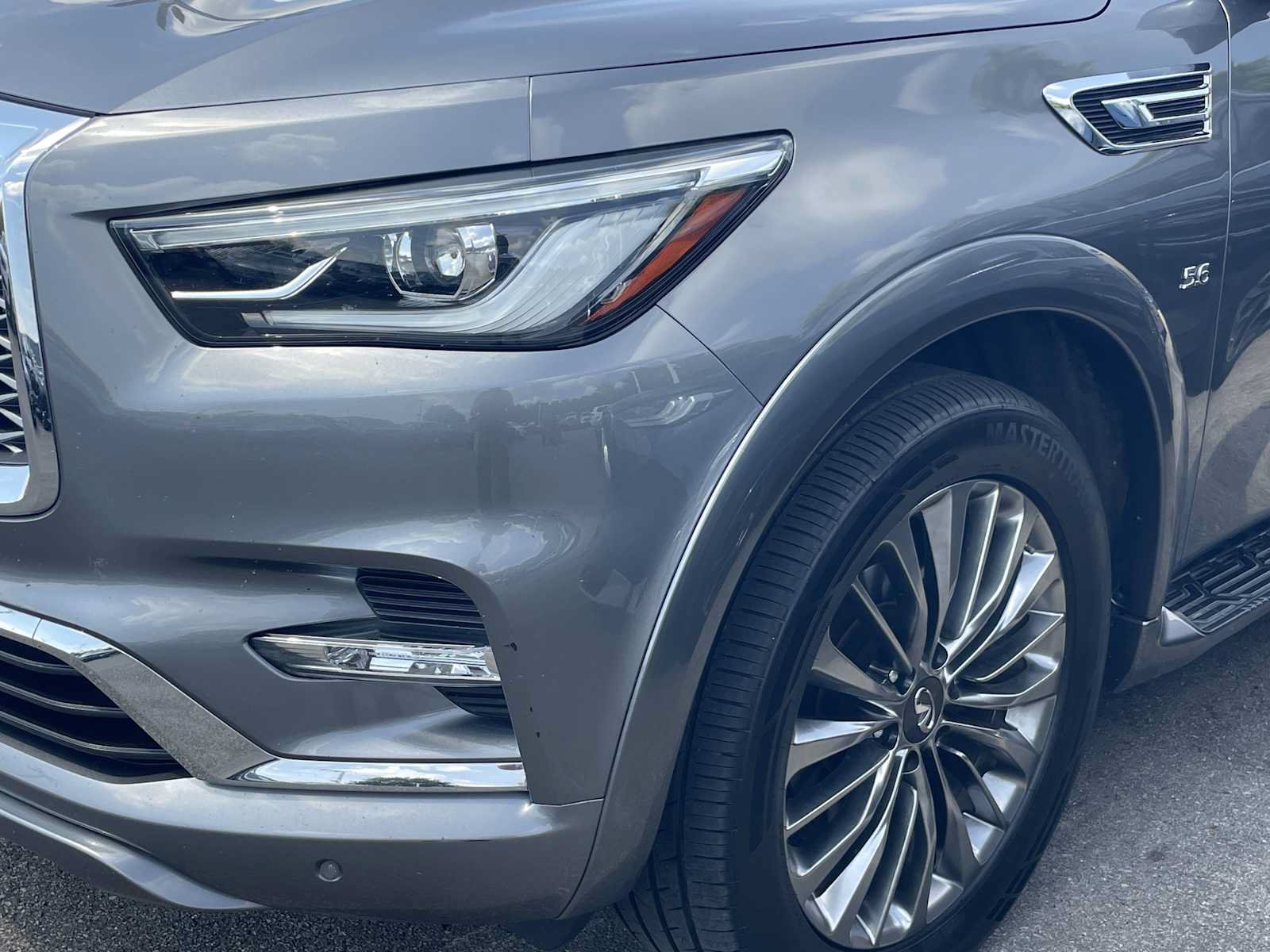 Used 2019 INFINITI QX80 Luxe w/ 22" Wheel Package AWD/4WD image 11