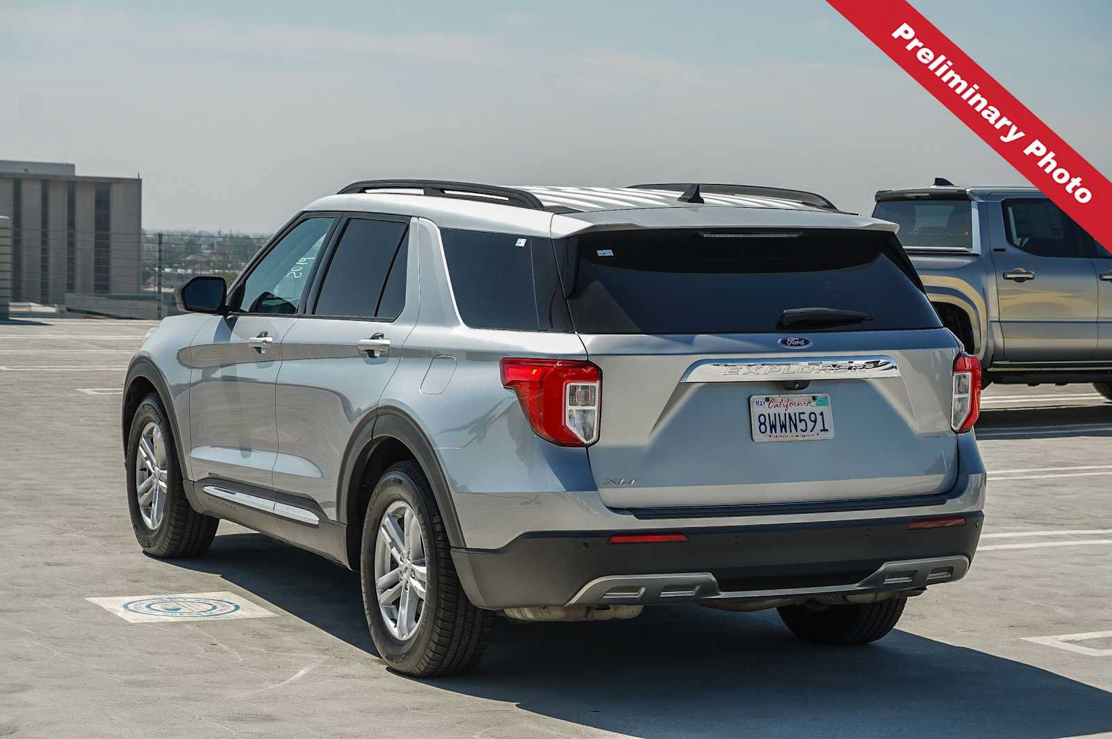 Used 2021 Ford Explorer XLT w/ Equipment Group 202A RWD image 8