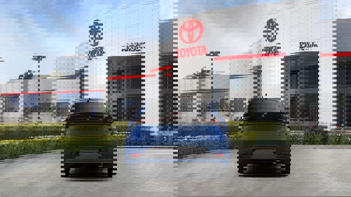 New 2026 Toyota Prius XLE image 8