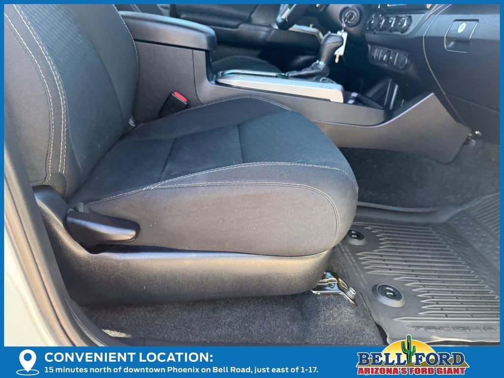 Used 2021 Toyota Tacoma SR5 w/ Trail Edition image 10