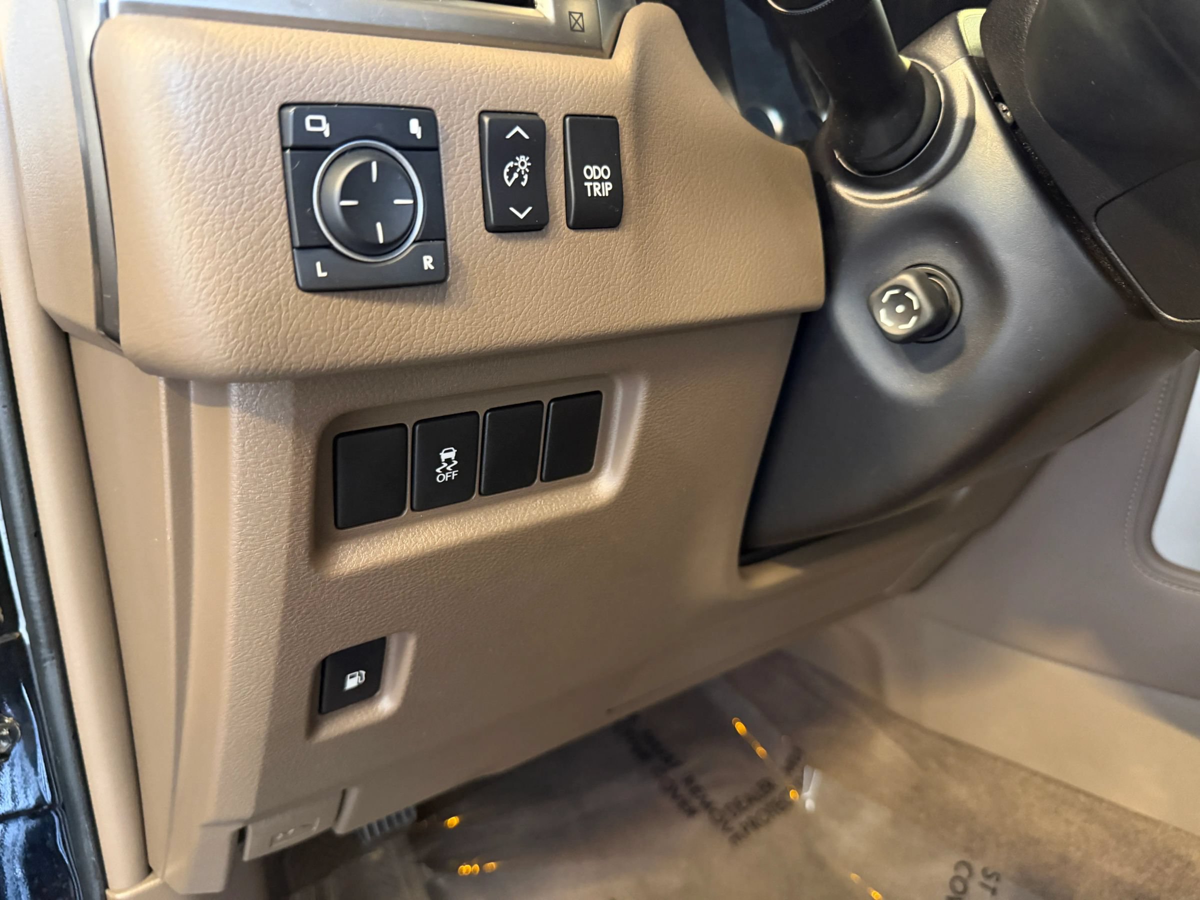 Used 2013 Lexus GX 460 w/ Comfort Plus Pkg AWD/4WD image 11