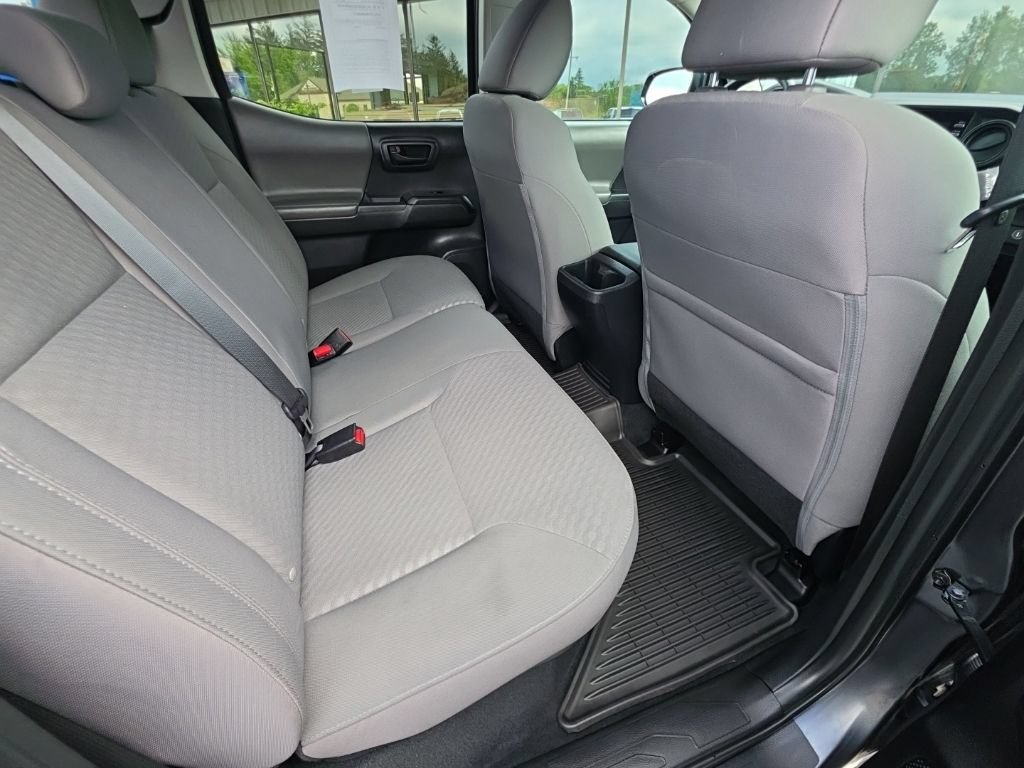 Used 2023 Toyota Tacoma SR AWD/4WD image 17