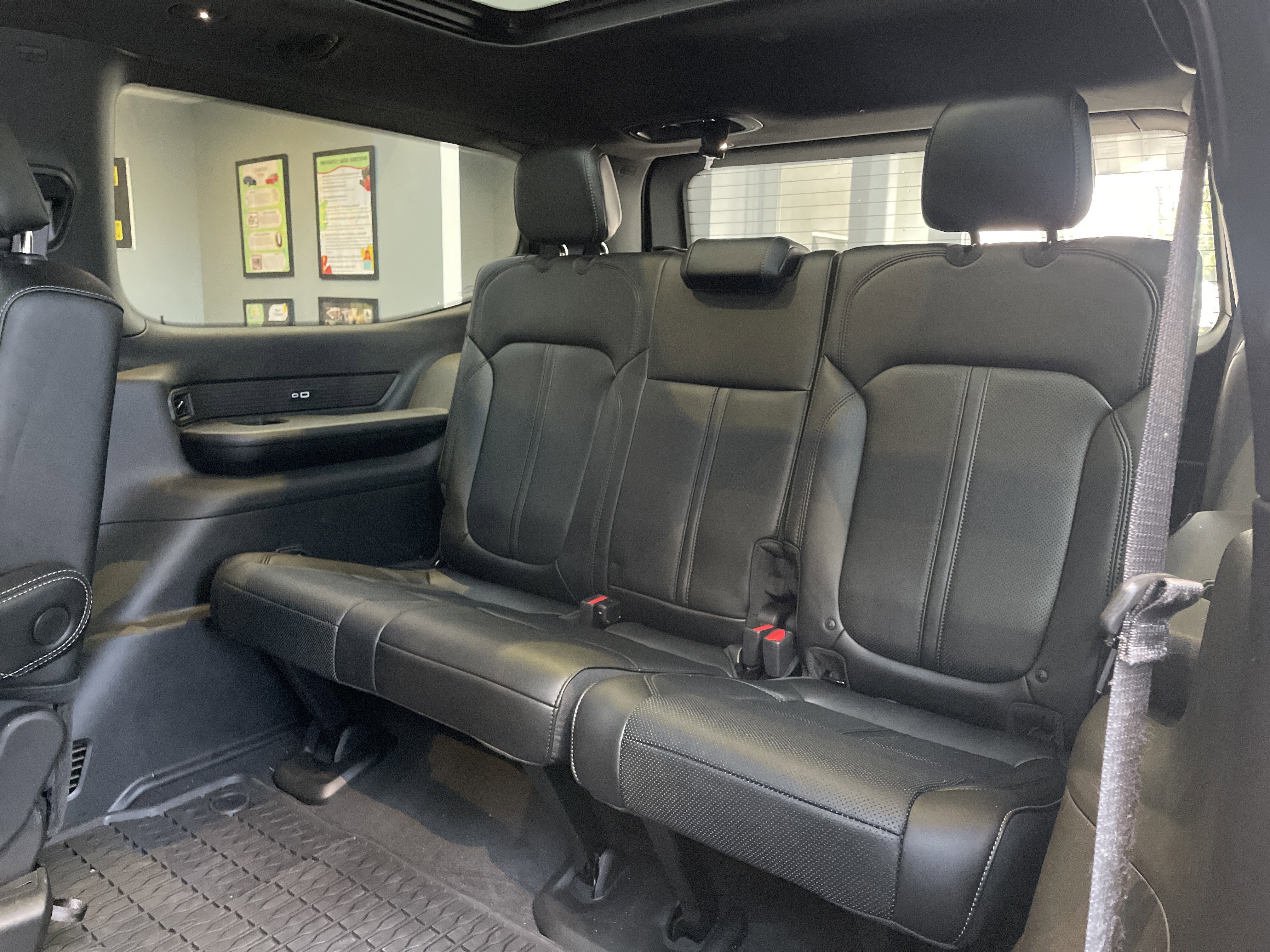Used 2024 Jeep Wagoneer Series II image 34