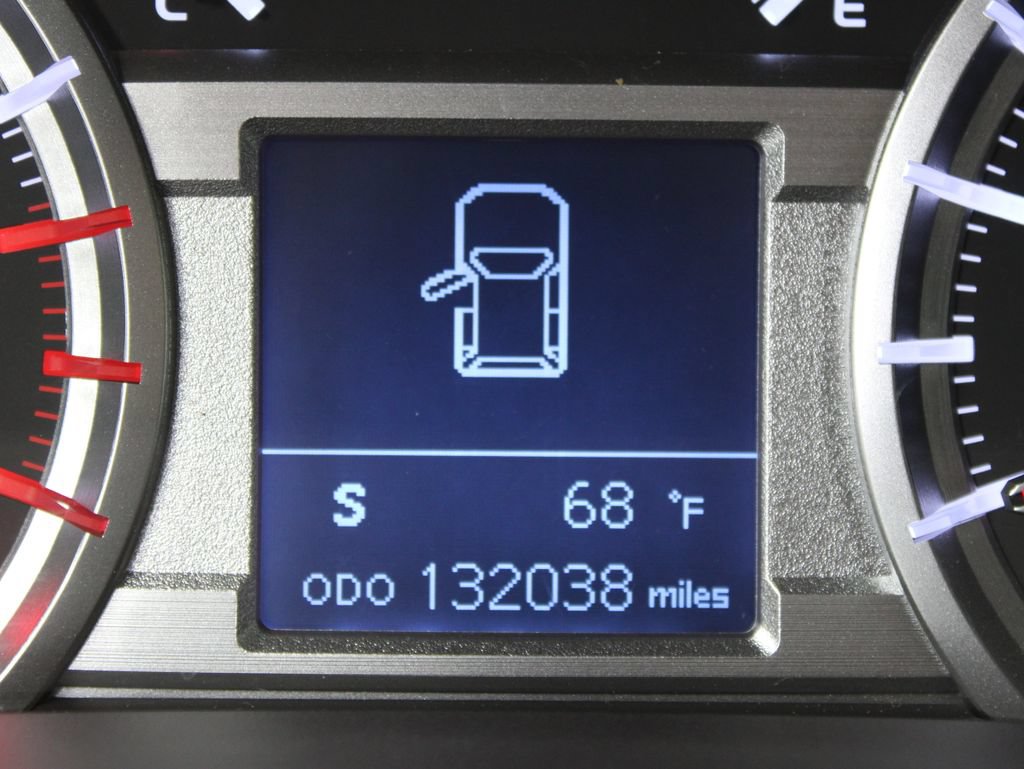 Used 2017 Toyota 4Runner SR5 AWD/4WD image 17