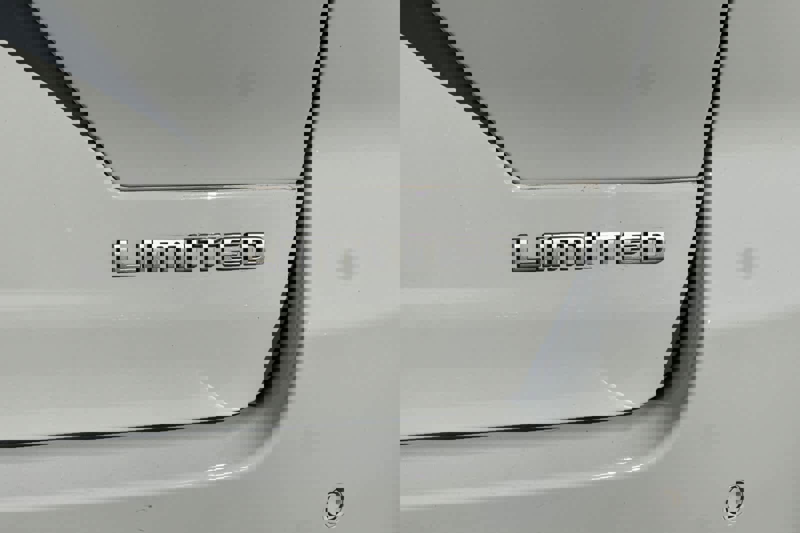 Used 2024 Jeep Grand Cherokee Limited w/ Trailer Tow Package image 32