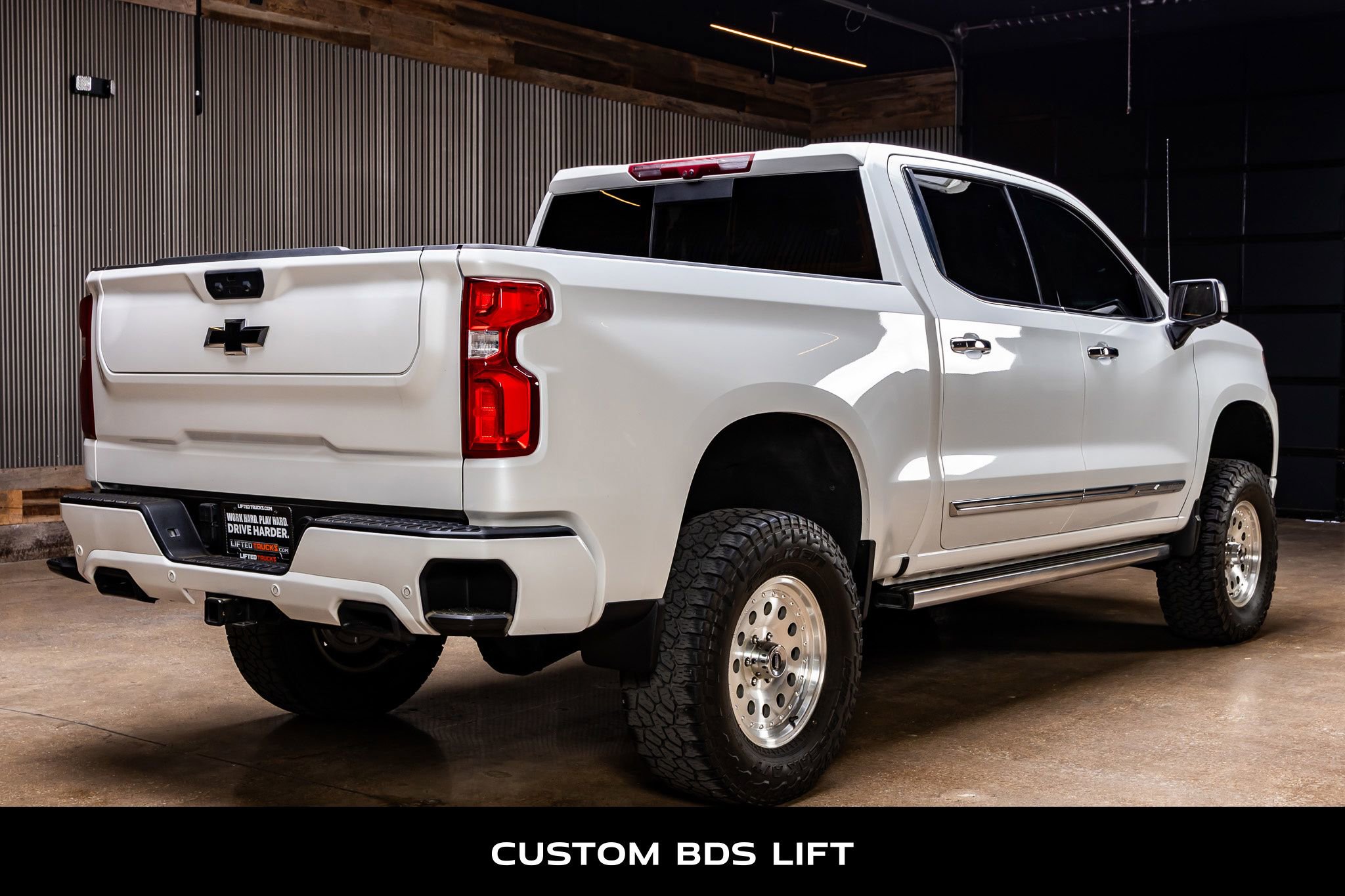 Used 2024 Chevrolet Silverado 1500 High Country image 9