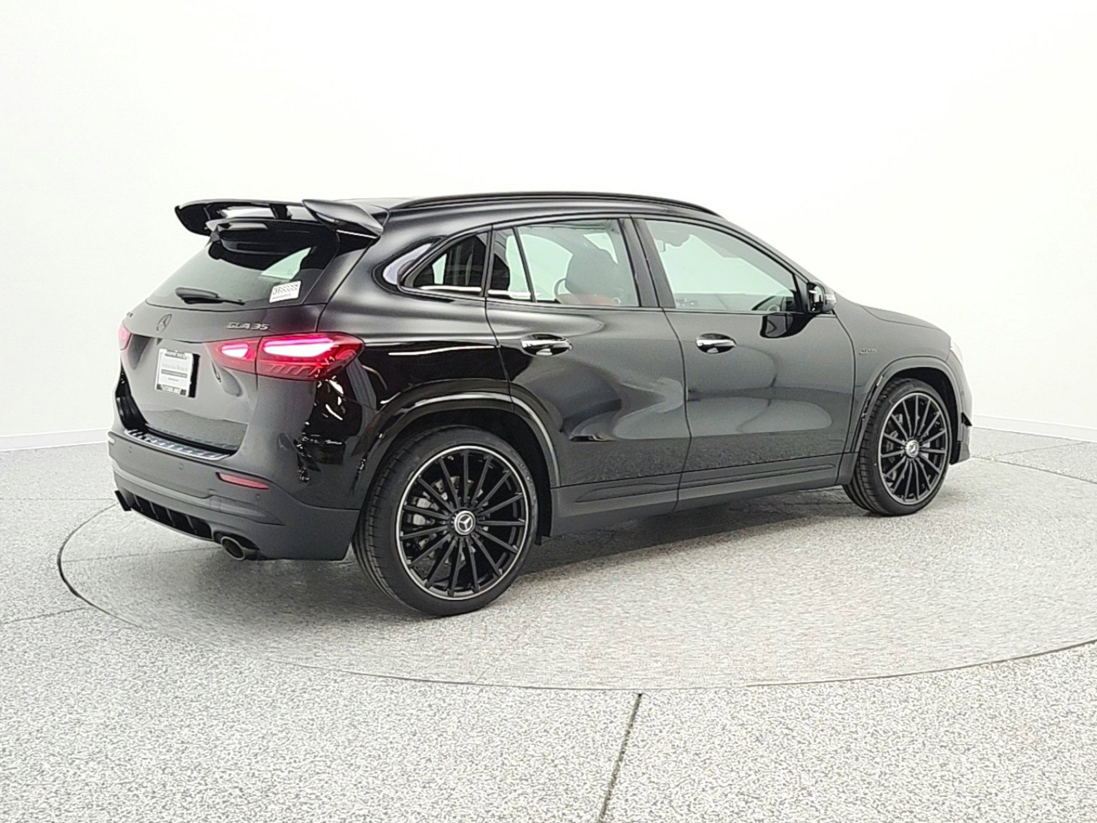 New 2026 Mercedes-Benz GLA 35 AMG 4MATIC image 5