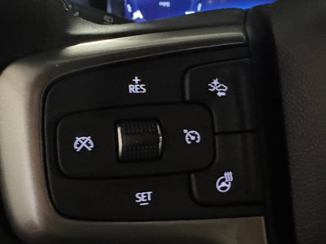 Used 2023 Chevrolet Suburban Premier AWD/4WD image 7