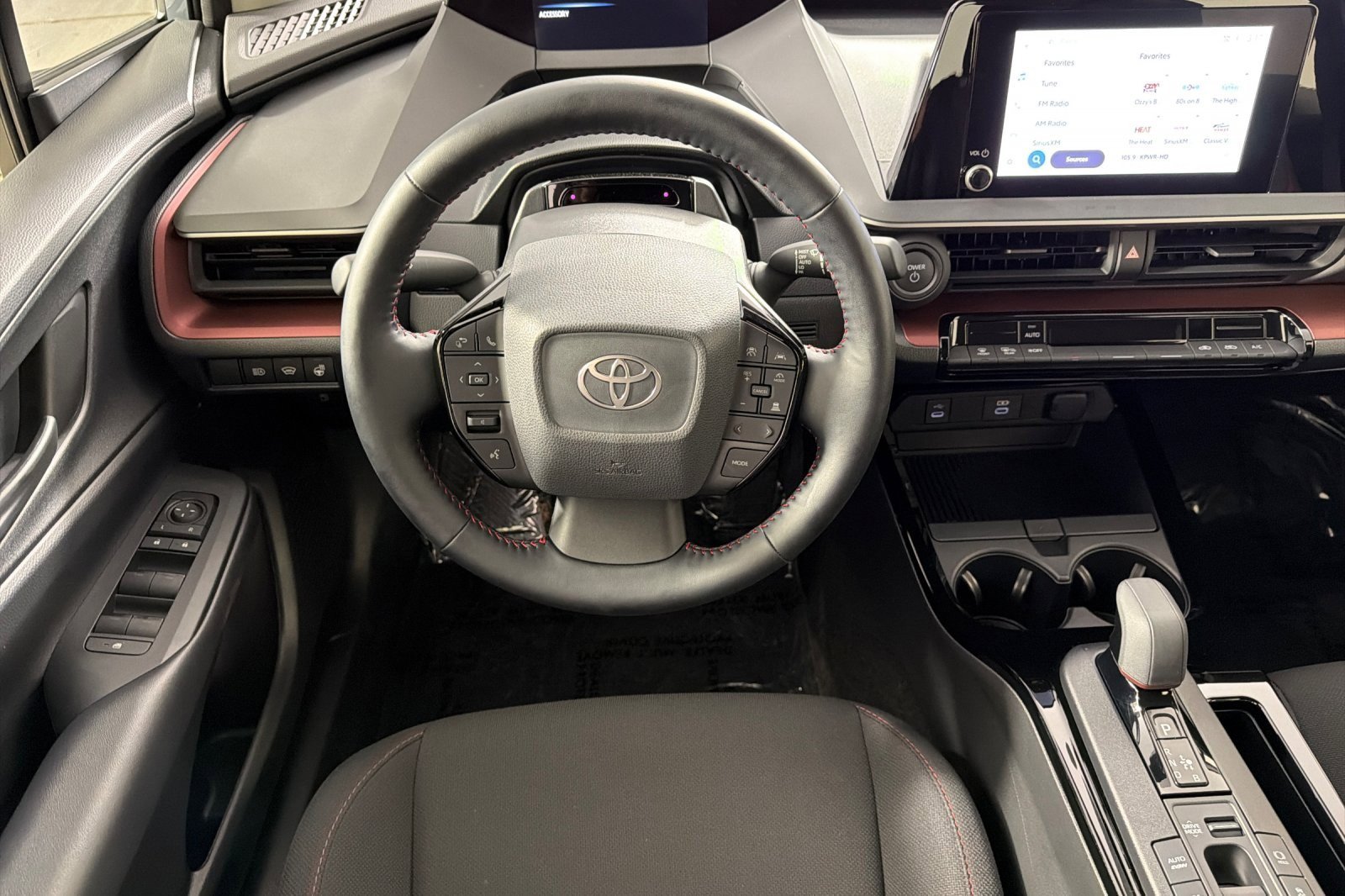 Used 2026 Toyota Prius Plug-In Hybrid image 13