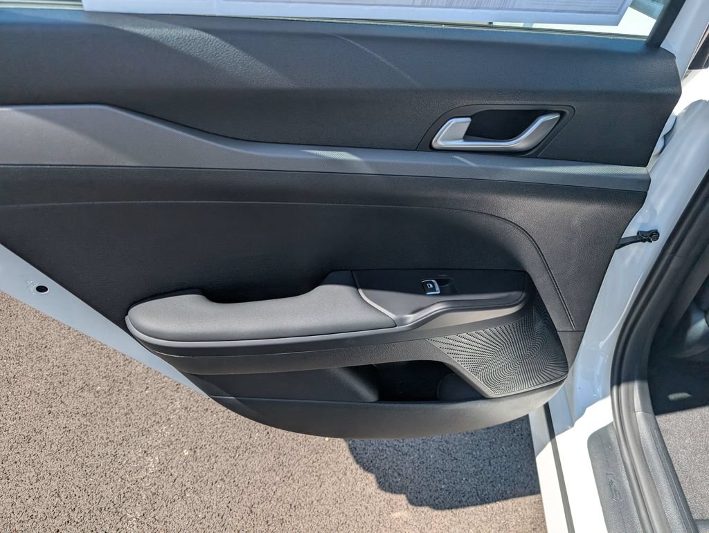 New 2026 Kia K5 LXS FWD image 10