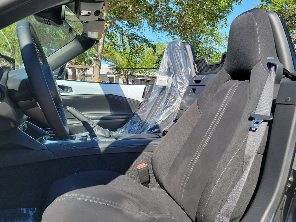 New 2026 MAZDA MX-5 Miata Club w/ Interior Package RWD image 14