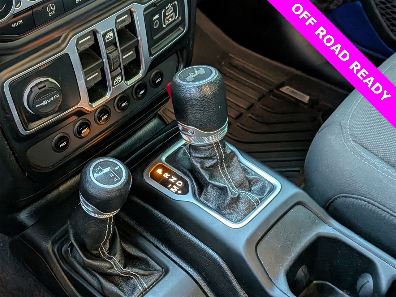 Used 2020 Jeep Wrangler Unlimited Sahara w/ Uconnect 4C Nav & Sound Group image 14