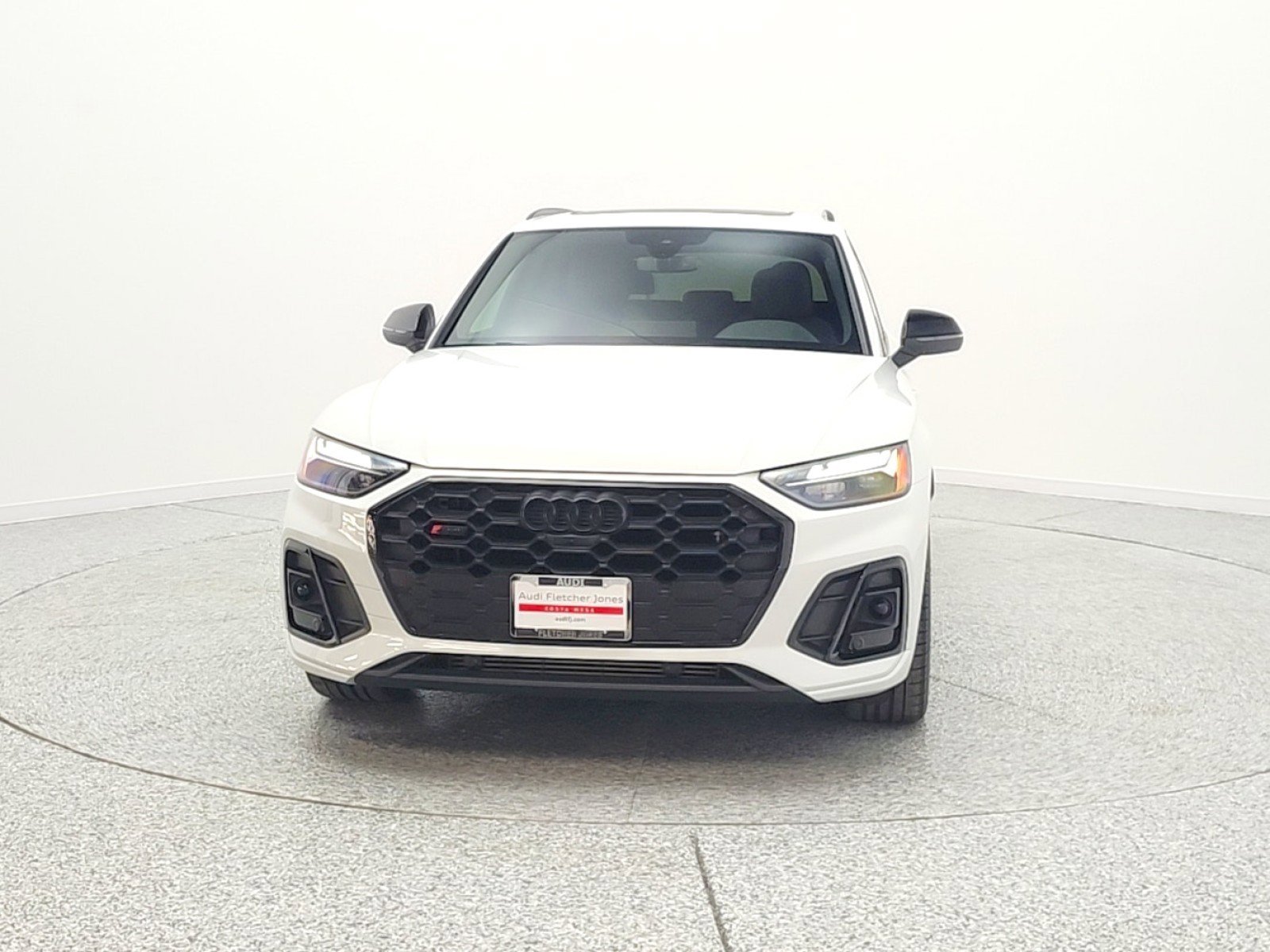 Used 2023 Audi SQ5 Premium Plus w/ Premium Plus Package image 2