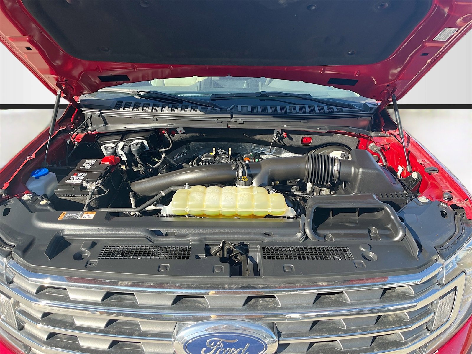 Used 2021 Ford Expedition XLT image 32