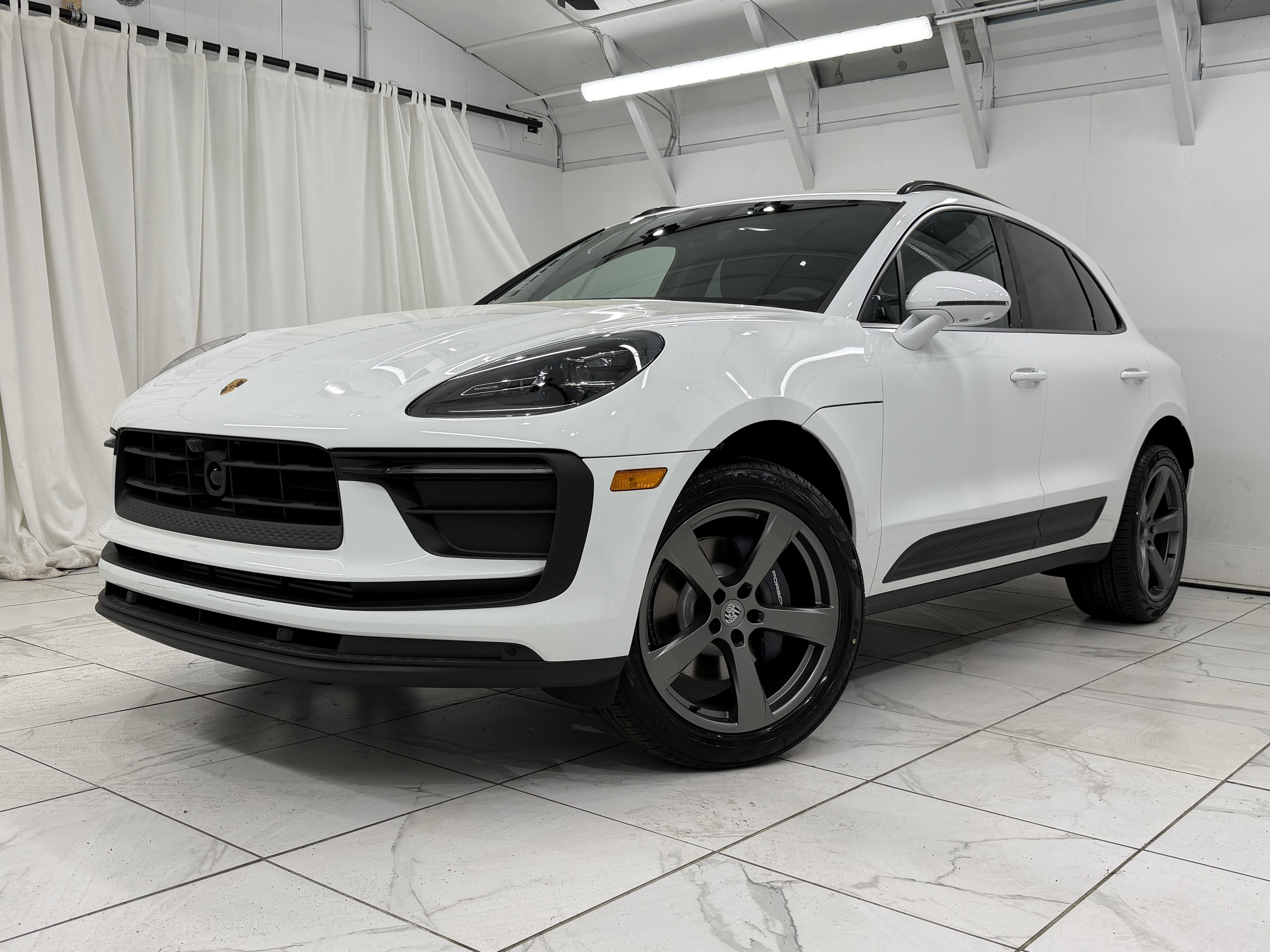 New 2026 Porsche Macan AWD/4WD image 7