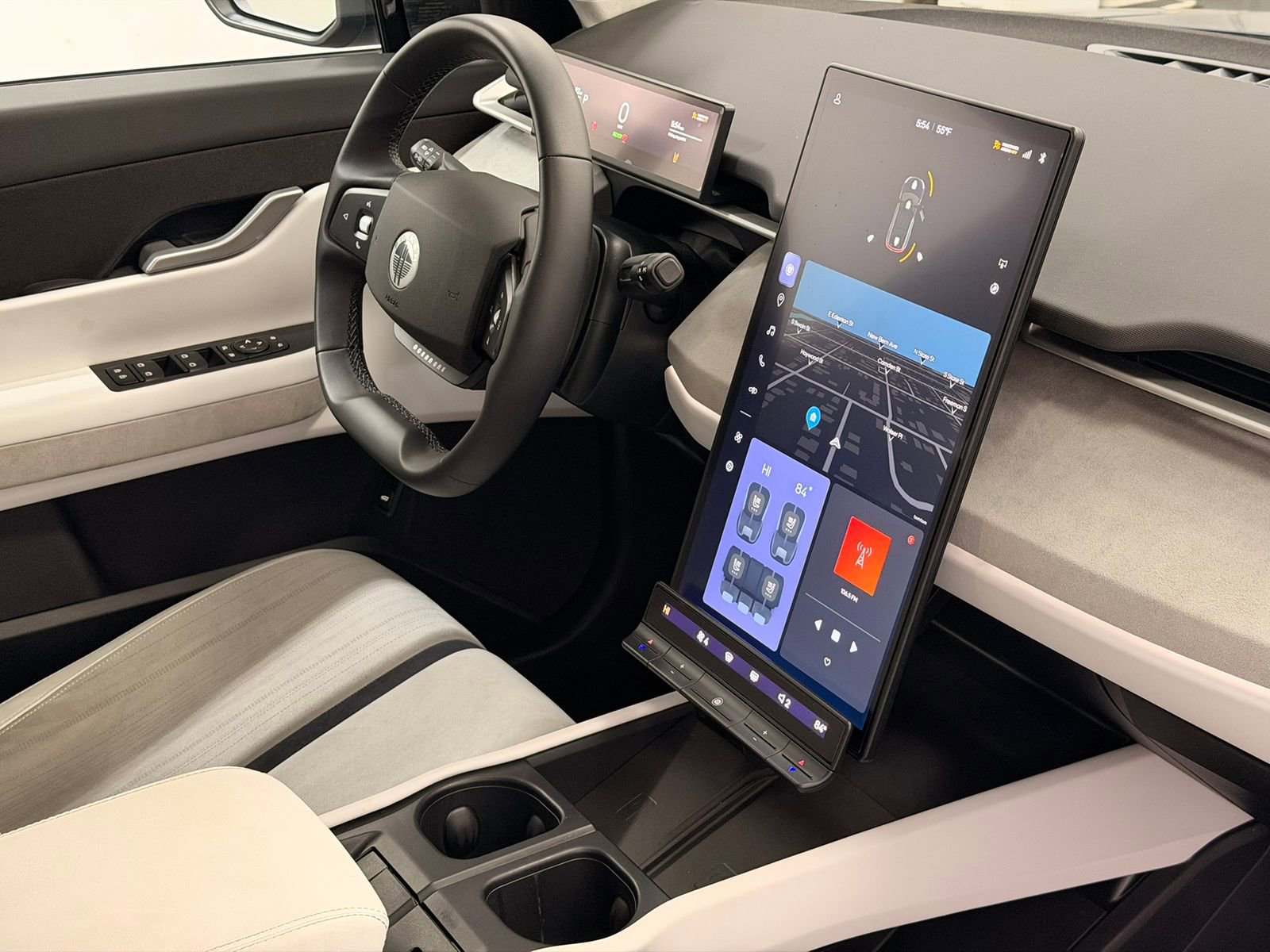 Used 2023 Fisker Ocean One image 10