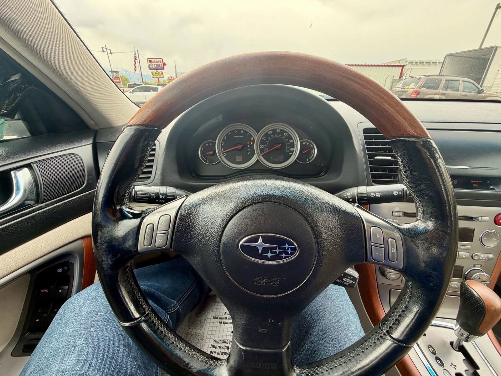 Used 2005 Subaru Outback 3.0R image 25