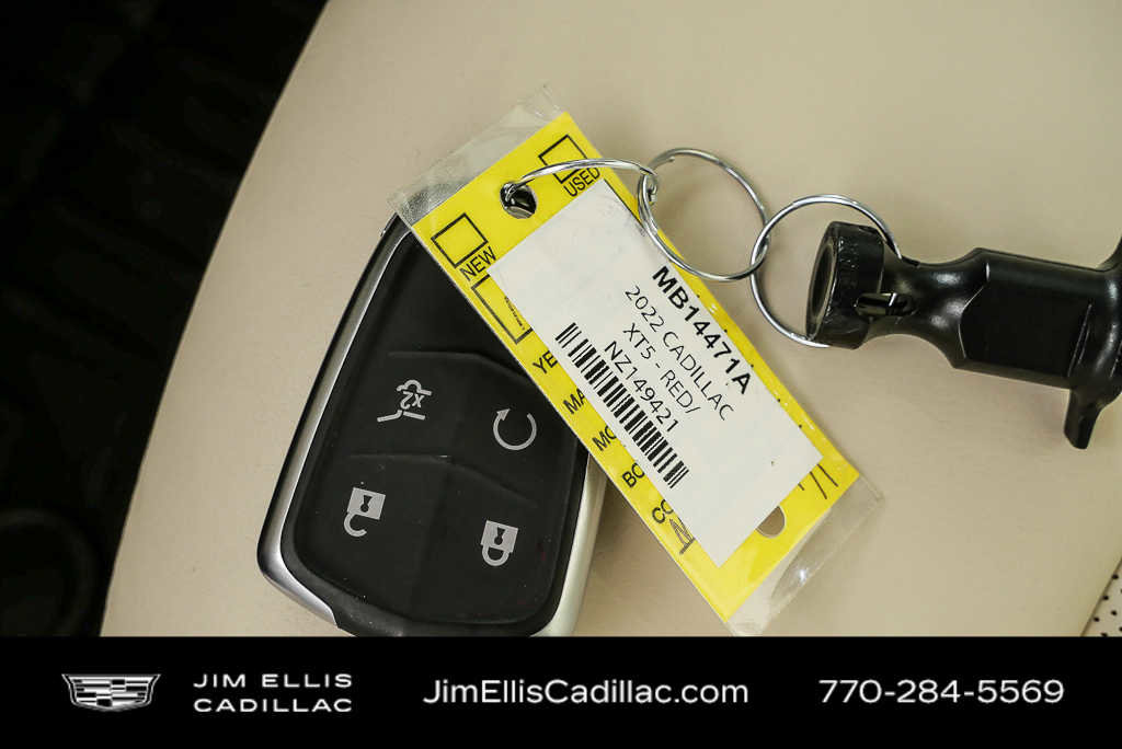 Used 2022 Cadillac XT5 Premium Luxury w/ Technology Package image 40