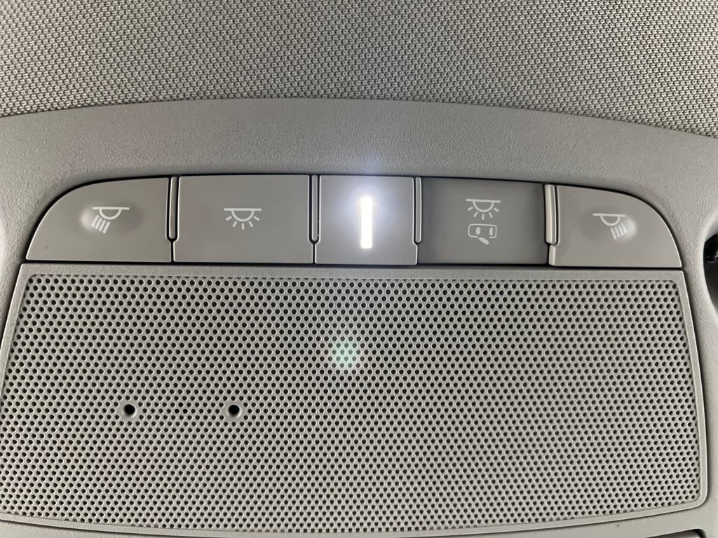 Used 2024 Nissan Murano SV image 61