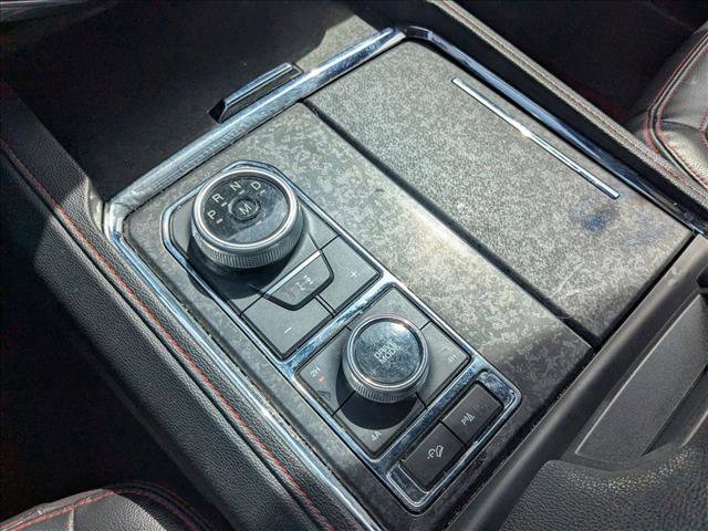 Used 2023 Ford Expedition Limited image 11