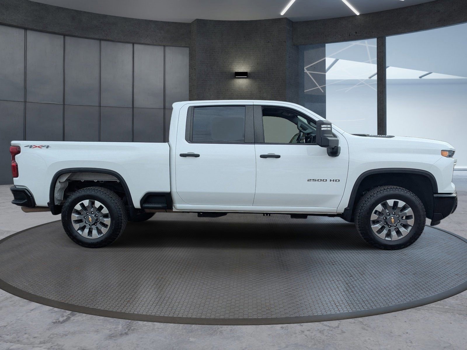 Used 2025 Chevrolet Silverado 2500 Custom w/ Custom Convenience Package image 7