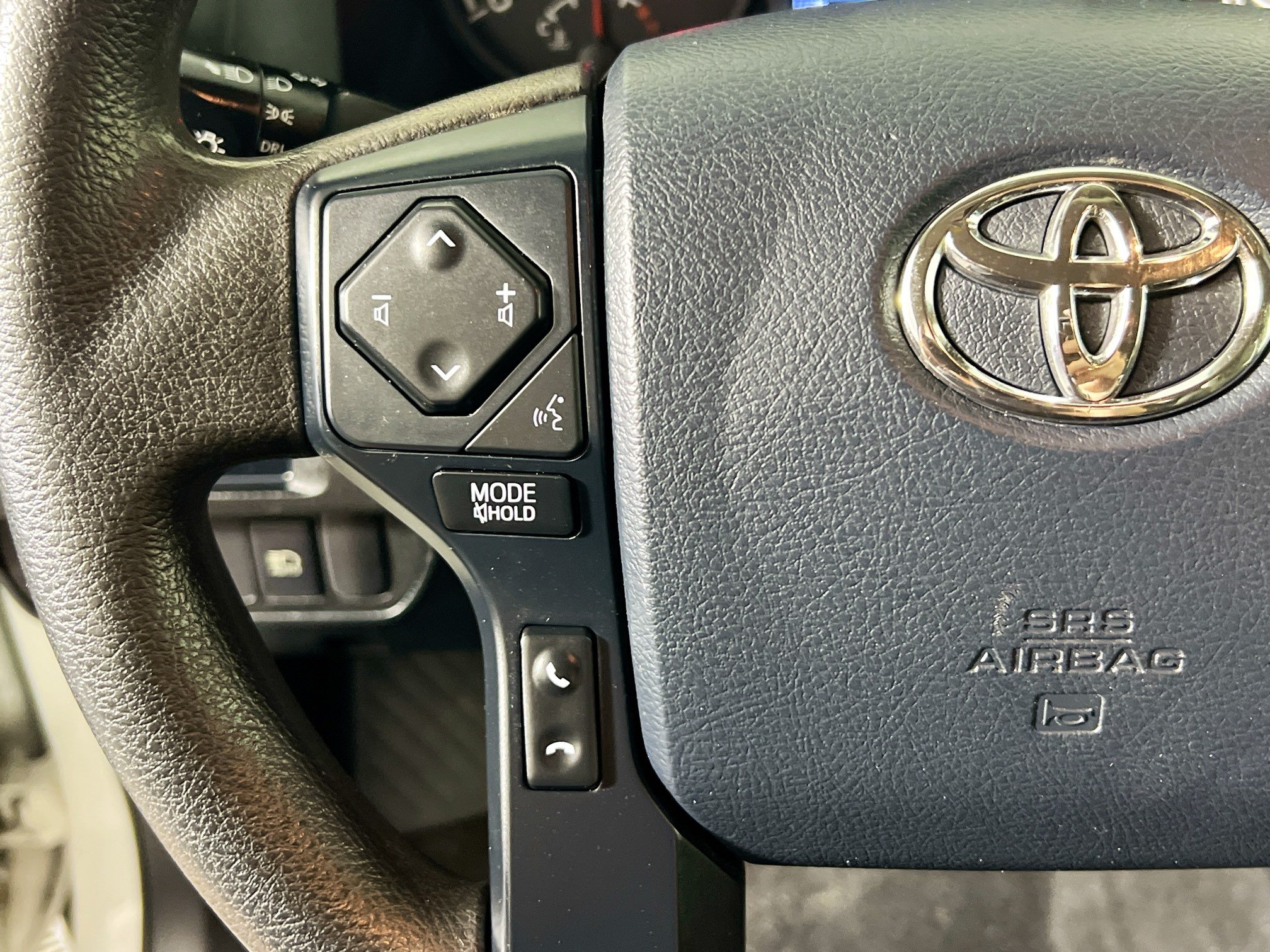 Used 2019 Toyota Tacoma SR w/ SR Convenience Package RWD image 18