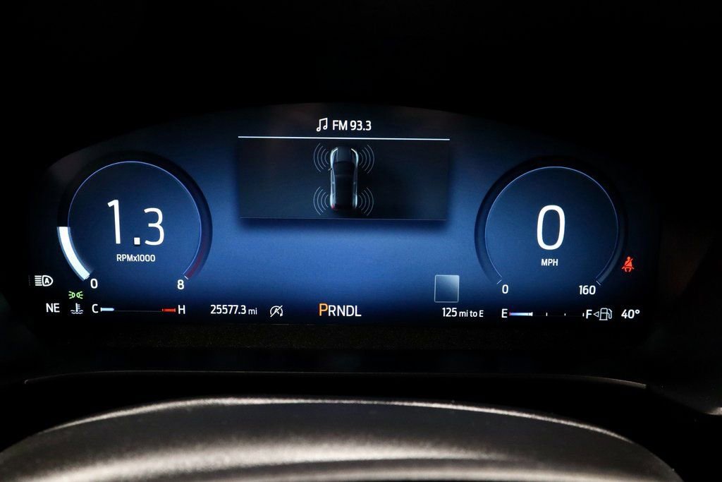 Used 2025 Ford Escape Platinum image 29