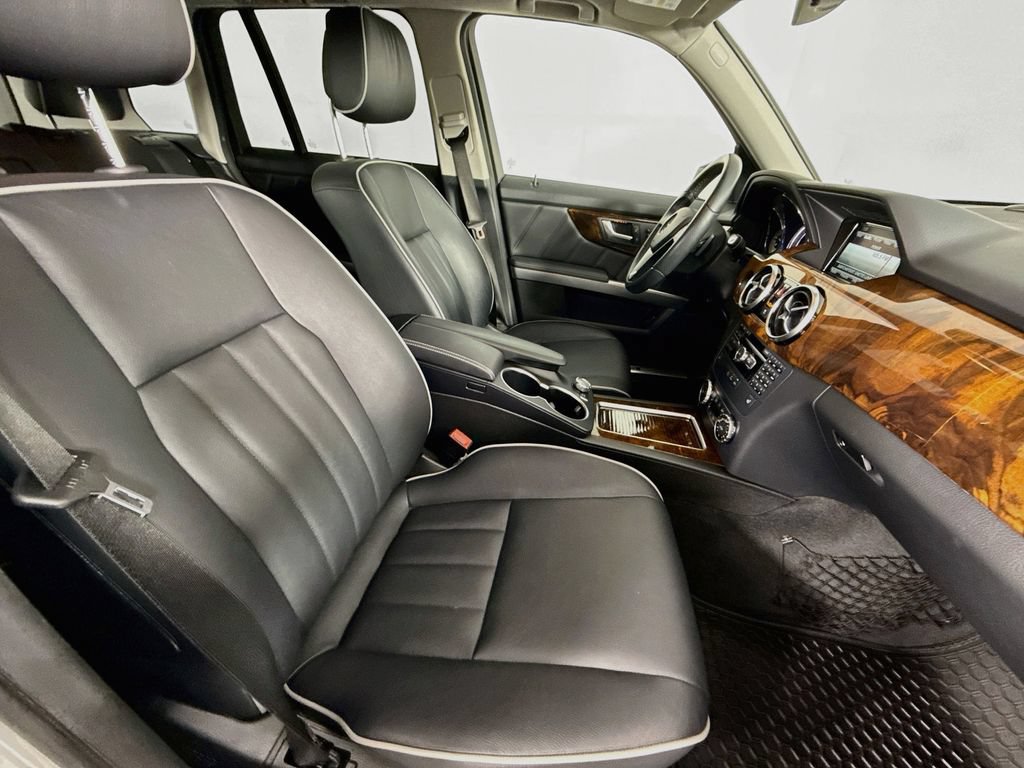 Used 2015 Mercedes-Benz GLK 350 4MATIC image 23