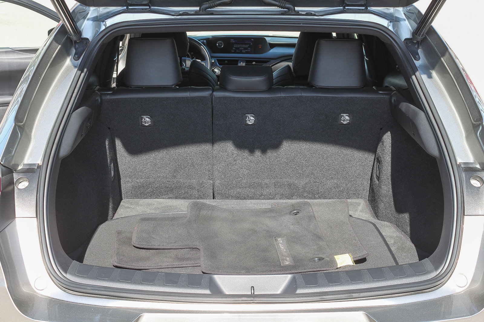 Used 2019 Lexus UX 200 F Sport w/ F Sport Premium Package image 27