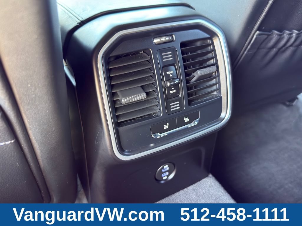 Used 2023 Porsche Macan AWD/4WD image 25
