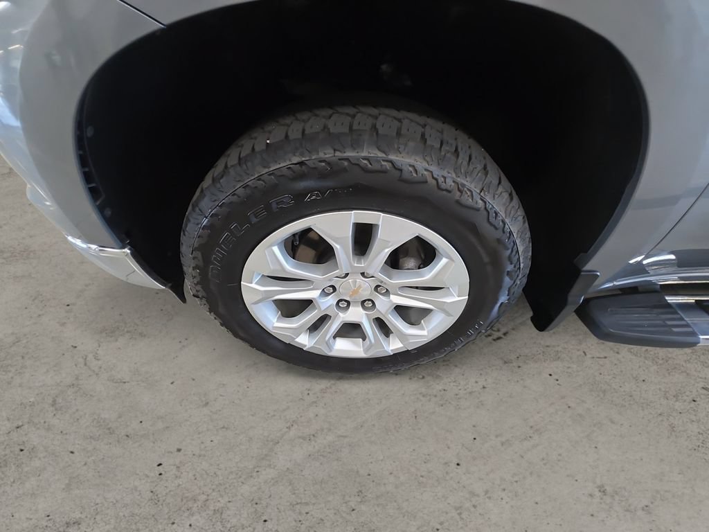 Certified 2023 Chevrolet Silverado 1500 LTZ AWD/4WD image 9